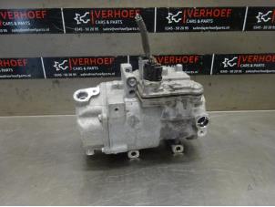 Used Air conditioning pump Lexus GS (..L10) 300h 2.5 V6 24V Price on request offered by Verhoef Cars & Parts
