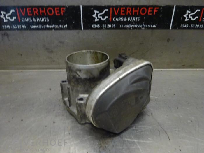 Usagé Boîtier accélérateur Renault Modus/Grand Modus (JP) 1.6 16V Prix € 30,00 Règlement à la marge proposé par Verhoef Cars & Parts