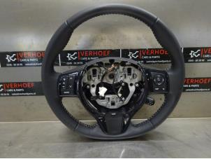 Used Steering wheel Toyota Yaris III (P13) 1.5 16V Hybrid Price € 125,00 Margin scheme offered by Verhoef Cars & Parts