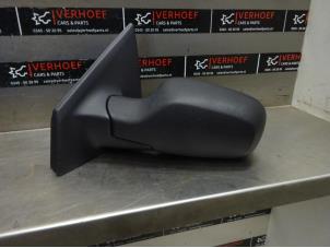 Used Wing mirror, left Renault Clio III Estate/Grandtour (KR) 1.2 16V TCE 100 Price € 50,00 Margin scheme offered by Verhoef Cars & Parts