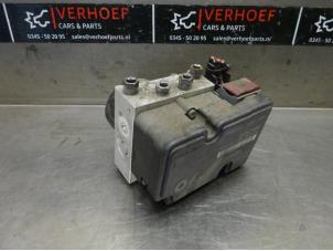 Usados Bomba ABS Fiat Doblo (223A/119) 1.4 Precio de solicitud ofrecido por Verhoef Cars & Parts