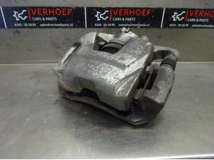 Usados Pinza de freno derecha delante Chevrolet Cruze 1.8 16V VVT Precio de solicitud ofrecido por Verhoef Cars & Parts