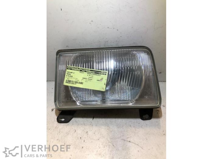 Używane Reflektor prawy Mazda E serie (SR1) 2200 D Cena na żądanie oferowane przez Verhoef Cars & Parts