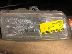 Used Headlight, right Honda Civic CRX (ED/EE) 1.6i 16V Price on request offered by Verhoef Cars & Parts