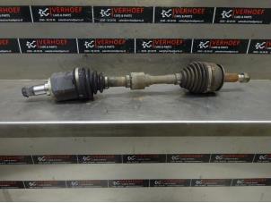 Used Front drive shaft, left Mitsubishi Grandis (NA) 2.4 16V MIVEC Price on request offered by Verhoef Cars & Parts
