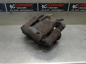 Used Front brake calliper, left Peugeot 208 I (CA/CC/CK/CL) 1.2 Vti 12V PureTech 82 Price on request offered by Verhoef Cars & Parts