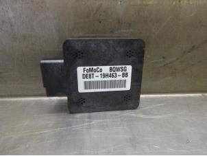 Used GPS antenna Ford Transit Connect (PJ2) 1.6 TDCi 16V 75 Price on request offered by Verhoef Cars & Parts