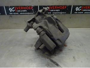 Used Rear brake calliper, right Opel Vivaro 1.6 CDTi BiTurbo 125 Euro 6 Price on request offered by Verhoef Cars & Parts