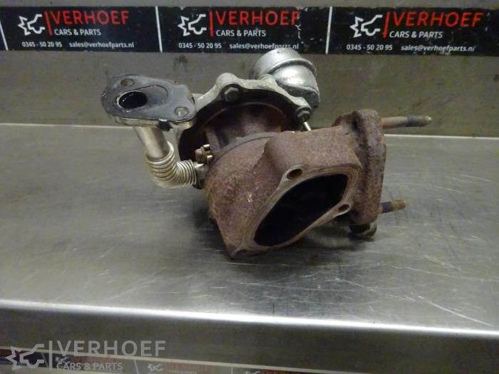 Turbo van een Suzuki Splash 1.3 DDiS 16V 2008
