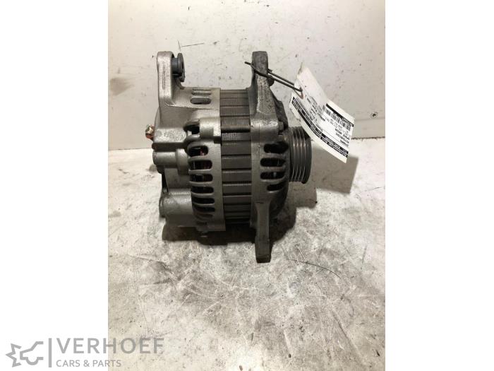 Usagé Dynamo Mitsubishi Space Wagon (N8/N9) 2.4 16V GDI GLX Prix € 40,00 Règlement à la marge proposé par Verhoef Cars & Parts