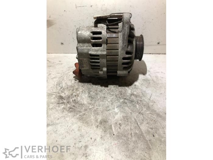 Usagé Dynamo Mitsubishi Space Wagon (N8/N9) 2.4 16V GDI GLX Prix € 40,00 Règlement à la marge proposé par Verhoef Cars & Parts