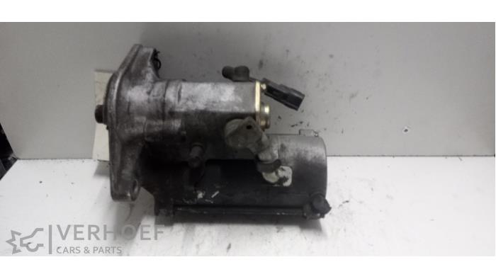 Used Starter Toyota HiAce II 2.4 D Price € 90,75 Inclusive VAT offered by Verhoef Cars & Parts
