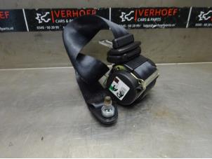 Usados Cinturón de seguridad derecha detrás Lancia Ypsilon (312) 0.9 TwinAir 85 Precio de solicitud ofrecido por Verhoef Cars & Parts
