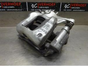 Used Front brake calliper, right Renault Trafic (1FL/2FL/3FL/4FL) 2.0 dCi 16V 145 Price on request offered by Verhoef Cars & Parts