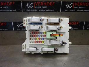 Usagé Boîte à fusibles Volvo V40 (MV) 1.6 D2 Prix sur demande proposé par Verhoef Cars & Parts