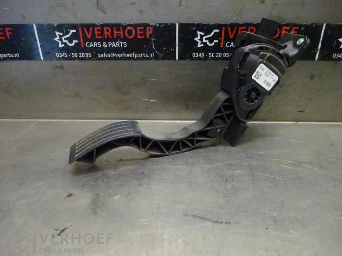 Begagnade Gaspedalsensor Volvo V40 (MV) 1.6 D2 Pris € 20,00 Marginaltabell erbjuds av Verhoef Cars & Parts