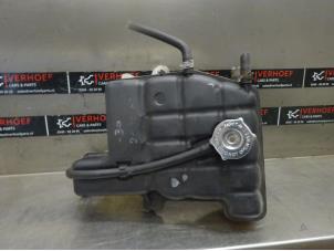 Used Expansion vessel Jeep Grand Cherokee (WH/WK) 3.0 CRD V6 24V Price € 50,00 Margin scheme offered by Verhoef Cars & Parts
