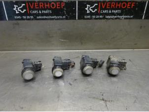 Used PDC Sensor Set Jeep Grand Cherokee (WH/WK) 3.0 CRD V6 24V Price on request offered by Verhoef Cars & Parts