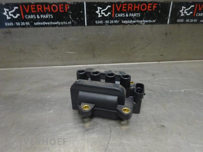 Usagé Bobine Dacia Sandero I (BS) 1.2 16V Prix € 15,00 Règlement à la marge proposé par Verhoef Cars & Parts