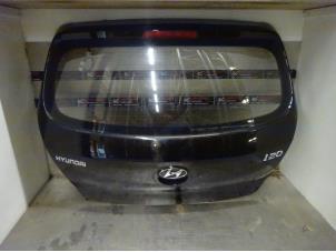 Used Tailgate Hyundai i20 1.2i 16V Price € 175,00 Margin scheme offered by Verhoef Cars & Parts