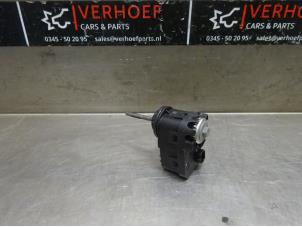 Usados Motor de faro Kia Rio IV (YB) 1.0i T-GDi 100 12V Precio de solicitud ofrecido por Verhoef Cars & Parts