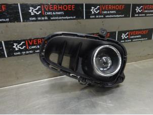 Usados Luz antiniebla izquierda delante Kia Rio IV (YB) 1.0i T-GDi 100 12V Precio de solicitud ofrecido por Verhoef Cars & Parts