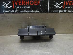 Usagé Commodo Kia Rio IV (YB) 1.0i T-GDi 100 12V Prix sur demande proposé par Verhoef Cars & Parts