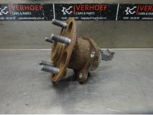 Used Rear hub Toyota Prius (ZVW3) 1.8 16V Plug-in Price € 75,00 Margin scheme offered by Verhoef Cars & Parts