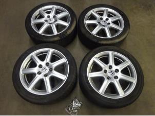 Used Set of sports wheels Honda Civic (FK/FN) 1.8i VTEC 16V Price on request offered by Verhoef Cars & Parts