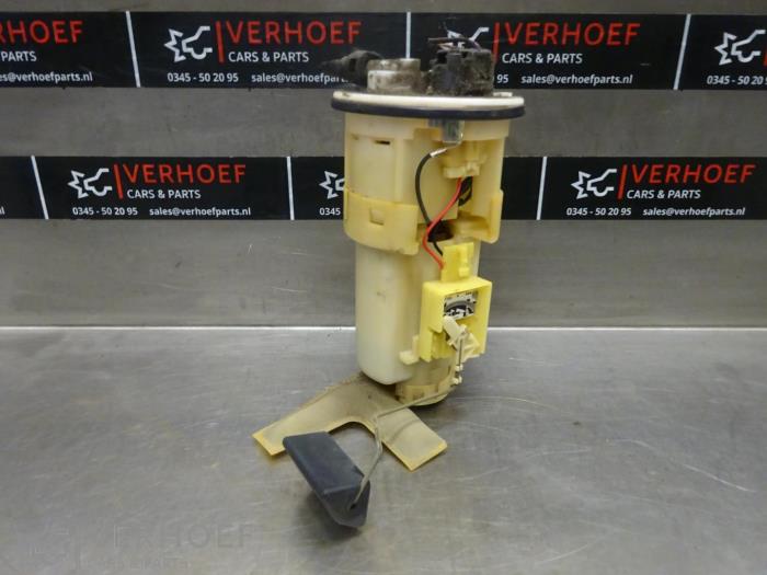 Usagé Pompe essence Toyota Yaris (P1) 1.3 16V VVT-i Prix sur demande proposé par Verhoef Cars & Parts