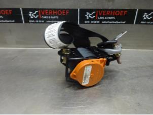 Używane Pas bezpieczenstwa lewy tyl Honda CR-V (RD6/7/8) 2.0i 16V VTEC Cena na żądanie oferowane przez Verhoef Cars & Parts