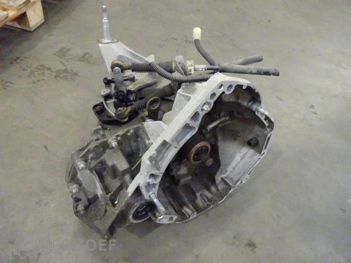Gebrauchte Getriebe Renault Twingo III (AH) 1.0 SCe 70 12V Preis auf Anfrage angeboten von Verhoef Cars & Parts