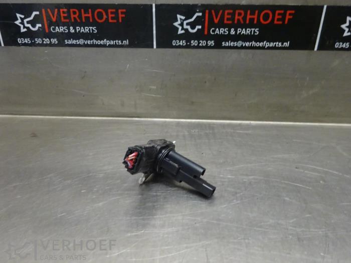 Begagnade Luftflödesmätare Toyota Verso 1.8 16V VVT-i Pris på förfrågan erbjuds av Verhoef Cars & Parts