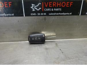 Używane Klucz Kia Cee'd Sporty Wagon (EDF) 1.4 CVVT 16V Cena € 40,00 Procedura marży oferowane przez Verhoef Cars & Parts