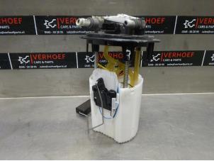Used Diesel pump Peugeot 208 I (CA/CC/CK/CL) 1.6 Blue HDi 100 Price on request offered by Verhoef Cars & Parts