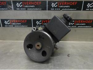 Used Power steering pump Ssang Yong Rexton 2.7 Xdi RX/RJ 270 16V Price on request offered by Verhoef Cars & Parts