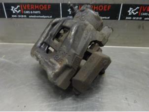 Used Front brake calliper, right Lancia Delta (844) Price on request offered by Verhoef Cars & Parts