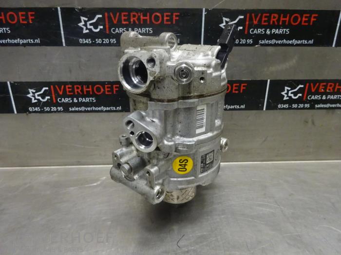 Usagé Compresseur de clim Audi A5 Cabrio (F57/F5E) 2.0 TFSI Mild Hybrid 16V Quattro Prix € 150,00 Règlement à la marge proposé par Verhoef Cars & Parts
