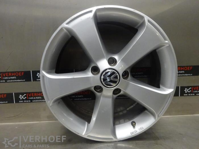 Używane Obrecz Volkswagen Golf Plus (5M1/1KP) 2.0 TDI 16V Cena € 75,00 Procedura marży oferowane przez Verhoef Cars & Parts