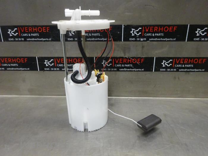 Usagé Pompe essence Nissan Qashqai (J11) 1.3 DIG-T 140 16V Prix € 100,00 Règlement à la marge proposé par Verhoef Cars & Parts