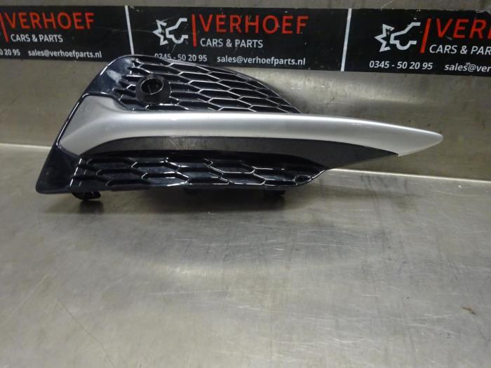 Front bumper, right-side component from a Nissan Qashqai (J11) 1.3 DIG-T 140 16V 2019
