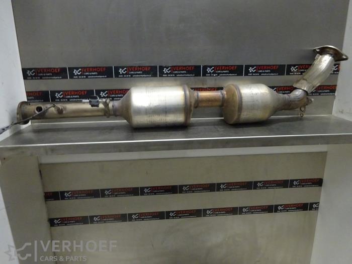 Usagé Catalyseur Toyota Hilux V/VI 2.4 D 16V 4WD Prix sur demande proposé par Verhoef Cars & Parts