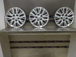 Used Wheel cover set Kia Cee'd (JDB5) 1.6 GDI 16V Price on request offered by Verhoef Cars & Parts