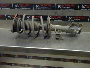 Usagé Barre amortisseur avant droit Kia Cee'd (JDB5) 1.6 GDI 16V Prix sur demande proposé par Verhoef Cars & Parts