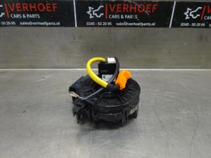 Usados Anillo de airbag Peugeot 107 1.0 12V Precio € 40,00 Norma de margen ofrecido por Verhoef Cars & Parts