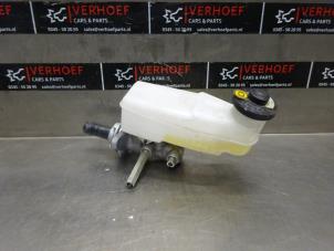 Used Master cylinder Toyota Hilux VI 2.4 D 16V 4WD Price on request offered by Verhoef Cars & Parts