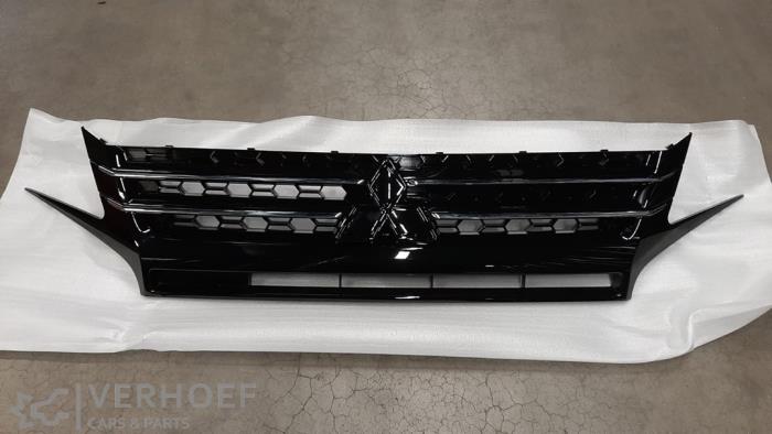 Nya Grill Mitsubishi Space Star Pris € 266,20 Inklusive moms erbjuds av Verhoef Cars & Parts