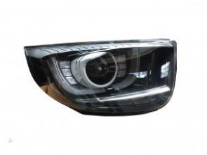 New Headlight, right Kia Picanto Price € 544,50 Inclusive VAT offered by Verhoef Cars & Parts