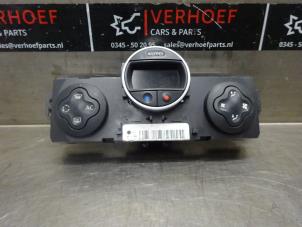 Gebrauchte Heizung Bedienpaneel Renault Clio III (BR/CR) 1.2 16V TCe 100 Preis € 35,00 Margenregelung angeboten von Verhoef Cars & Parts