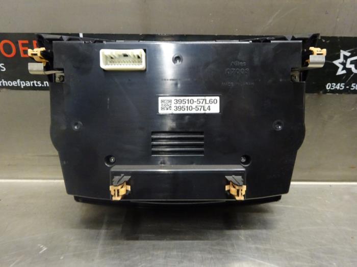 Panel de control de calefacción de un Suzuki Kizashi (FRE/FRF) 2.4 16V 2012